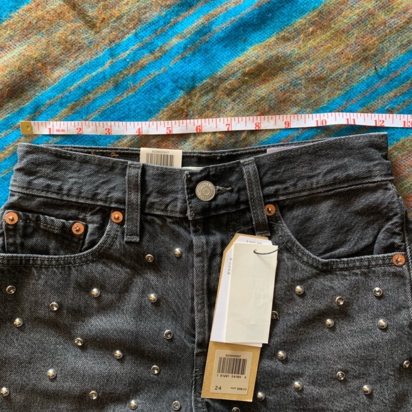 NWT LEVI’S SHORTS - Picture 6 of 7